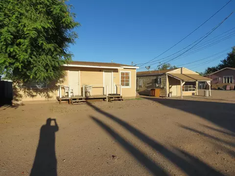 340 S Main Dr, Apache Junction, AZ 85120 photo 4