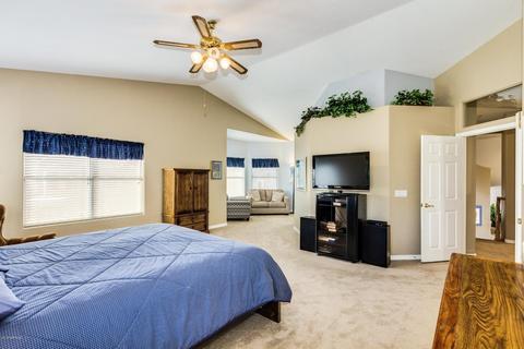 3219 E Desert Flower Ln, Phoenix, AZ 85044 photo 17