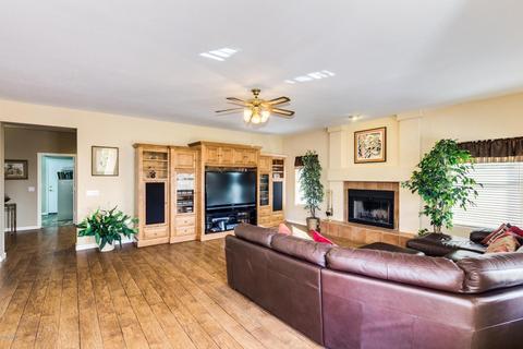 3219 E Desert Flower Ln, Phoenix, AZ 85044 photo 7