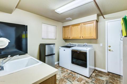 3219 E Desert Flower Ln, Phoenix, AZ 85044 photo 32
