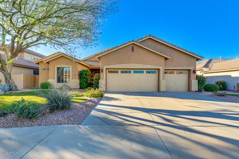 3963 E Meadowview Dr, Gilbert, AZ 85298 photo 2