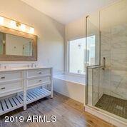 1402 E Beacon Dr, Gilbert, AZ 85234 photo 5