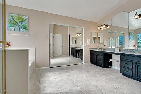 3451 E Topeka Dr, Phoenix, AZ 85050 photo 29