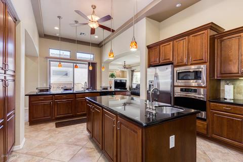 4219 E Nightingale Ln, Gilbert, AZ 85298 photo 9