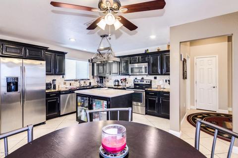 413 N Rock St, Gilbert, AZ 85234 photo 3
