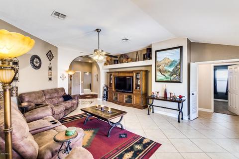 413 N Rock St, Gilbert, AZ 85234 photo 2