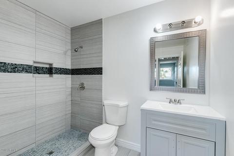 6206 W Wolf St, Phoenix, AZ 85033 photo 19