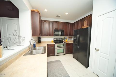 7009 S 7th Ln, Phoenix, AZ 85041 photo 9