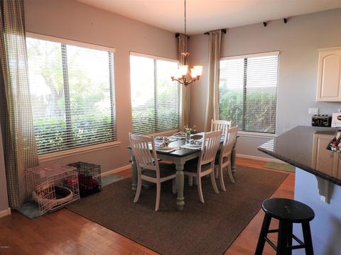 304 E Mary Ln, Gilbert, AZ 85295 photo 2