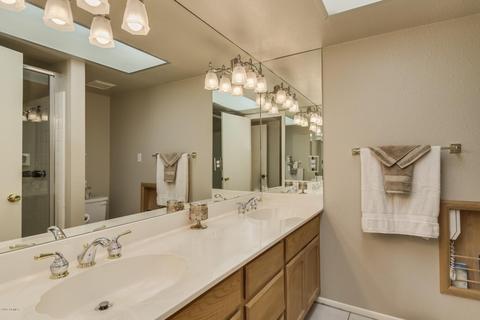 2742 E Sierra St, Phoenix, AZ 85028 photo 15