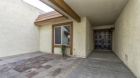 11230 S Tomi Dr, Phoenix, AZ 85044 photo 3