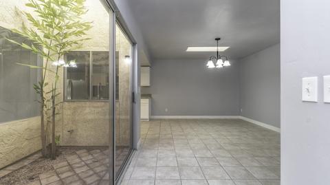 11230 S Tomi Dr, Phoenix, AZ 85044 photo 9
