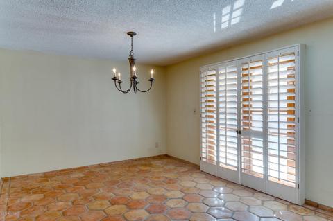 2333 E Paradise Dr, Phoenix, AZ 85028 photo 9