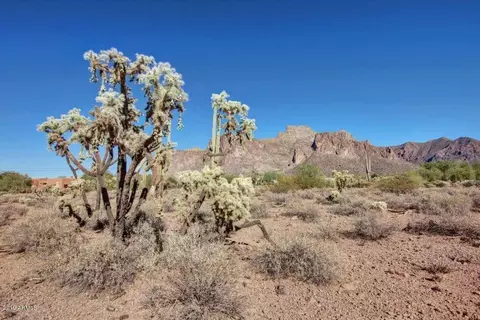 800 N Prospector Rd #22, Apache Junction, AZ 85119 photo 2