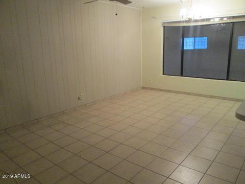 6555 N 40th Dr, Phoenix, AZ 85019 photo 4