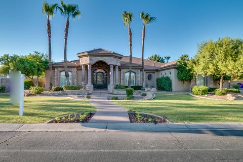 2962 E Robin Ln, Gilbert, AZ 85296 photo 2
