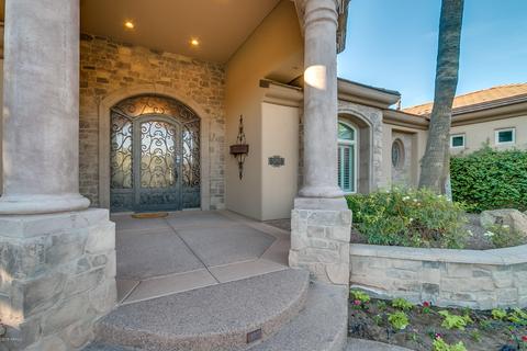 2962 E Robin Ln, Gilbert, AZ 85296 photo 5