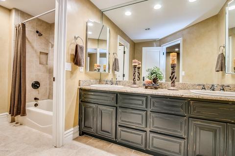 2962 E Robin Ln, Gilbert, AZ 85296 photo 58