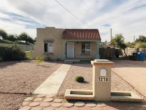 1218 N 28th Pl, Phoenix, AZ 85008
