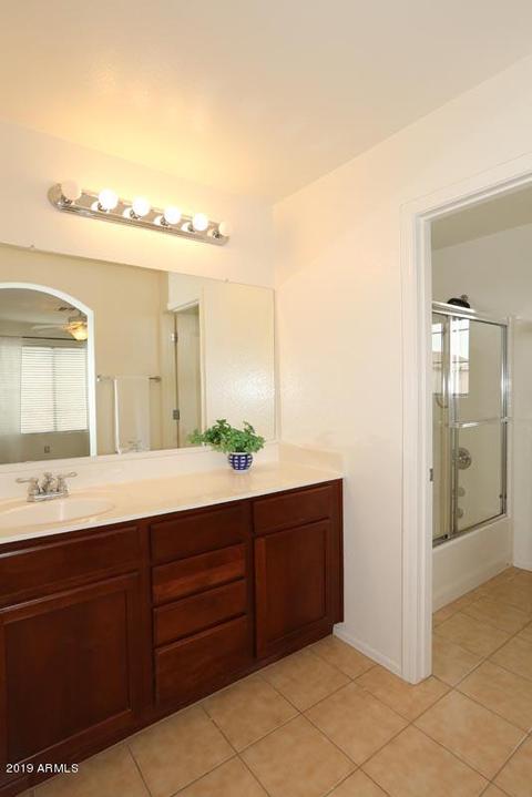 4372 E Selena Dr, Phoenix, AZ 85050 photo 10