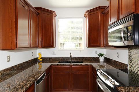 4372 E Selena Dr, Phoenix, AZ 85050 photo 4