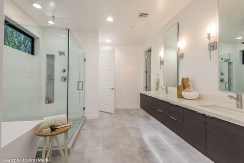 6045 E Rose Circle Dr, Phoenix, AZ 85018 photo 8