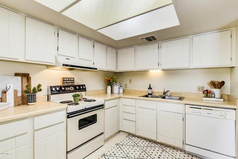 4201 E Camelback Rd #96, Phoenix, AZ 85018 photo 10
