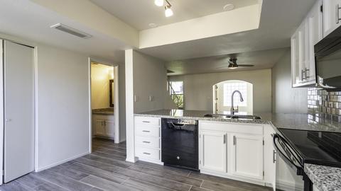 2831 E Waltann Ln #2, Phoenix, AZ 85032 photo 2