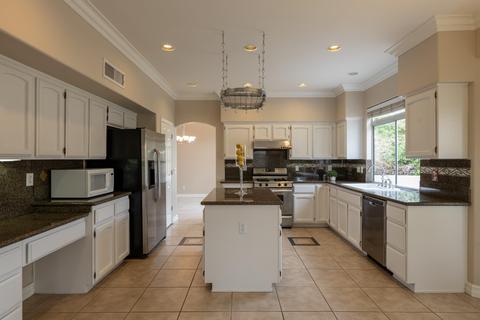 3520 E Topeka Dr, Phoenix, AZ 85050 photo 3