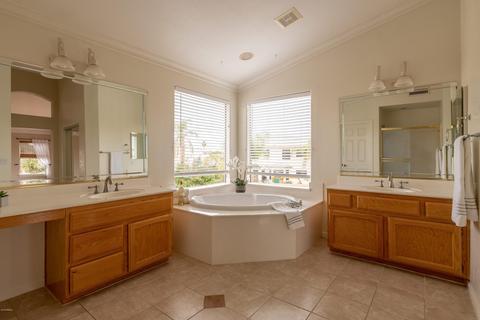 3520 E Topeka Dr, Phoenix, AZ 85050 photo 9