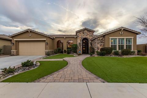 3773 E Chestnut Ln, Gilbert, AZ 85298 photo 2