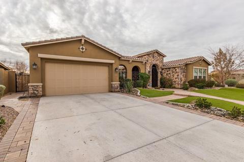 3773 E Chestnut Ln, Gilbert, AZ 85298 photo 3