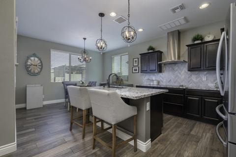 4374 E Amber Ln, Gilbert, AZ 85296 photo 4