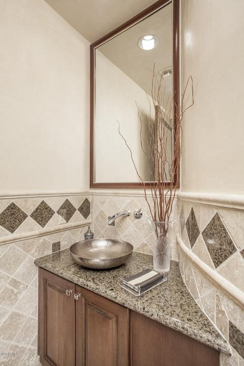 2211 E Camelback Rd #1203, Phoenix, AZ 85016 photo 21
