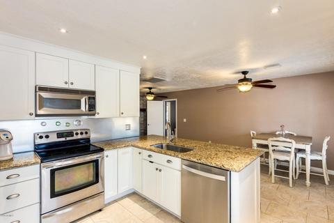 2209 W Maple Dr, Phoenix, AZ 85027 photo 2