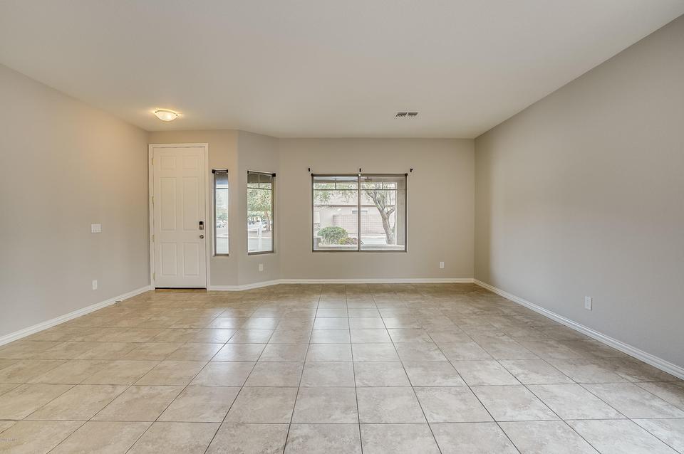 3610 S Springs Dr, Chandler, AZ 85286 photo 9
