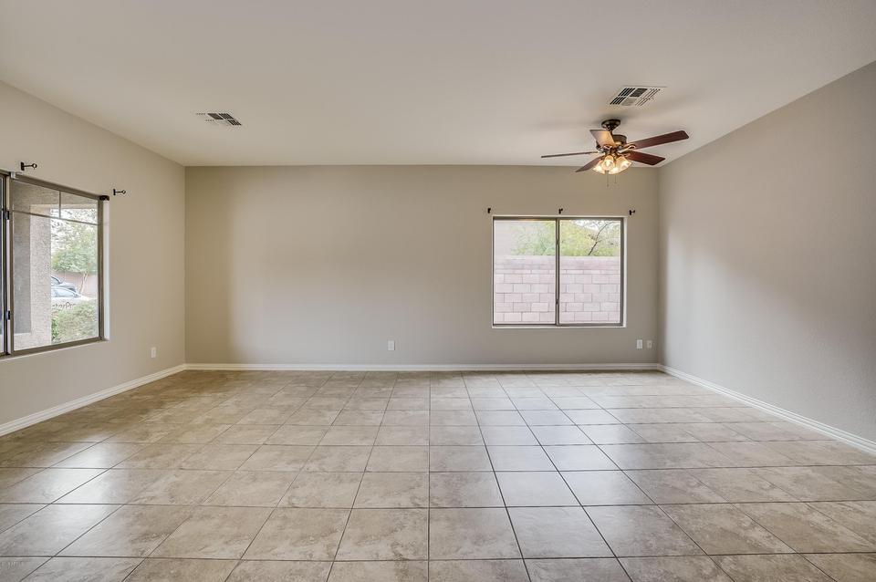  3610 S Springs Dr, Chandler, AZ 85286 photo 10