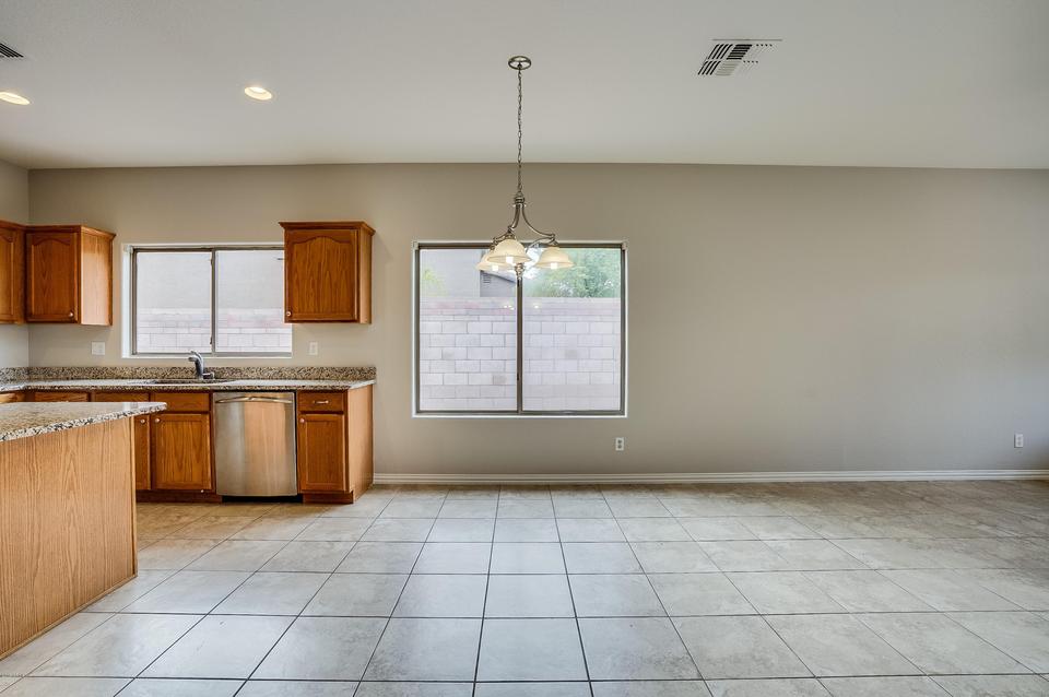 3610 S Springs Dr, Chandler, AZ 85286 photo 6