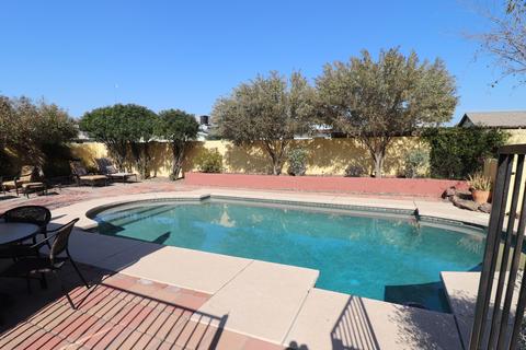 2028 W Aster Dr, Phoenix, AZ 85029 photo 1