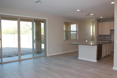 5621 S 29th Pl, Phoenix, AZ 85040 photo 3