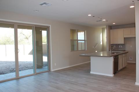 5621 S 29th Pl, Phoenix, AZ 85040 photo 4