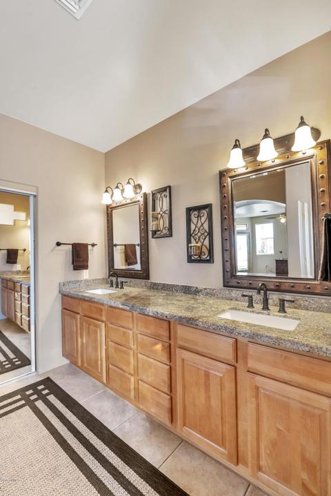 10733 E Fenimore Rd, Mesa, AZ 85207 photo 27