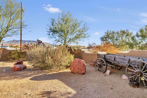 10733 E Fenimore Rd, Mesa, AZ 85207 photo 2