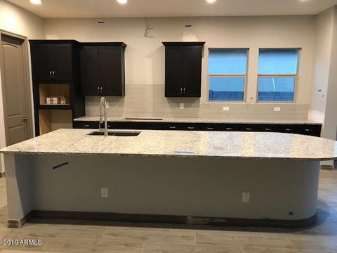 2557 S Jeffry St, Gilbert, AZ 85295 photo 5