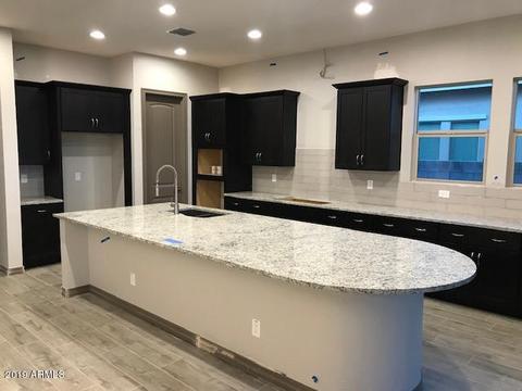 2557 S Jeffry St, Gilbert, AZ 85295 photo 4