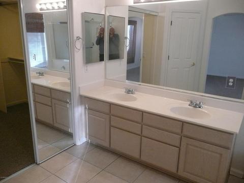 3439 E Utopia Rd, Phoenix, AZ 85050 photo 9