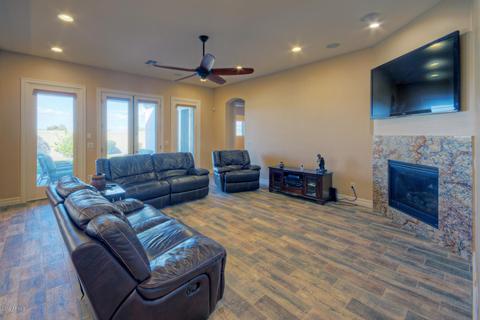 2814 E Branham Ln, Phoenix, AZ 85042 photo 7