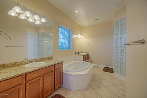 2814 E Branham Ln, Phoenix, AZ 85042 photo 18