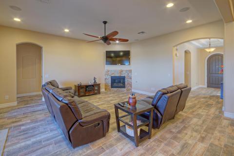 2814 E Branham Ln, Phoenix, AZ 85042 photo 6