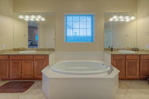 2814 E Branham Ln, Phoenix, AZ 85042 photo 19
